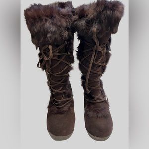Bearpaw Boots (almost new)